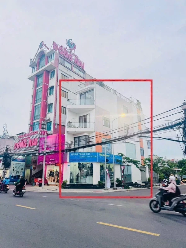 Bán nhà góc 2 mặt tiền 84m² 15 tỷ Phạm Văn Thuận Biên Hòa