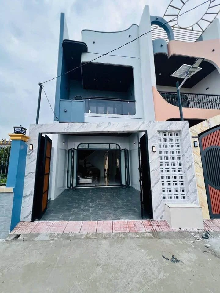 Bán nhà phố 3PN 130m² gần Chợ Trung Thành, Bình Chánh 2,85 tỷ - Ảnh thu nhỏ 2