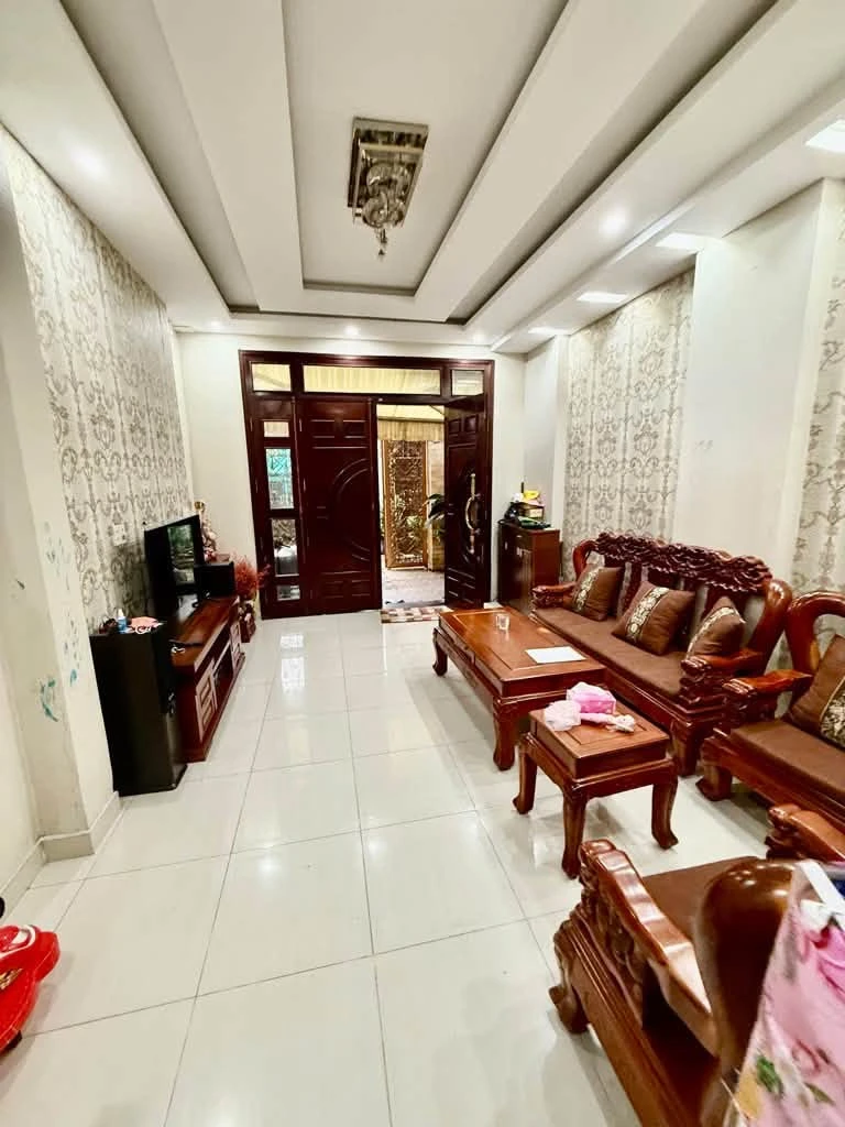 Bán nhà 3 tầng 75m² Lê Trọng Tấn, Tân Phú, 7,25 tỷ - Ảnh thu nhỏ 3