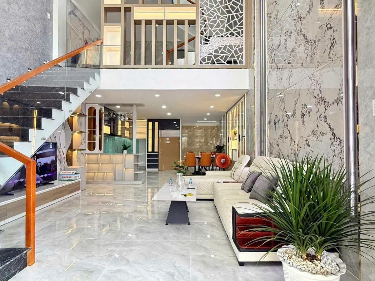 Bán nhà mặt tiền kinh doanh 87,6m2, 3PN 4WC gần Ngã tư Miếu Ông Cù giá 4,7 tỷ - Ảnh thu nhỏ 2
