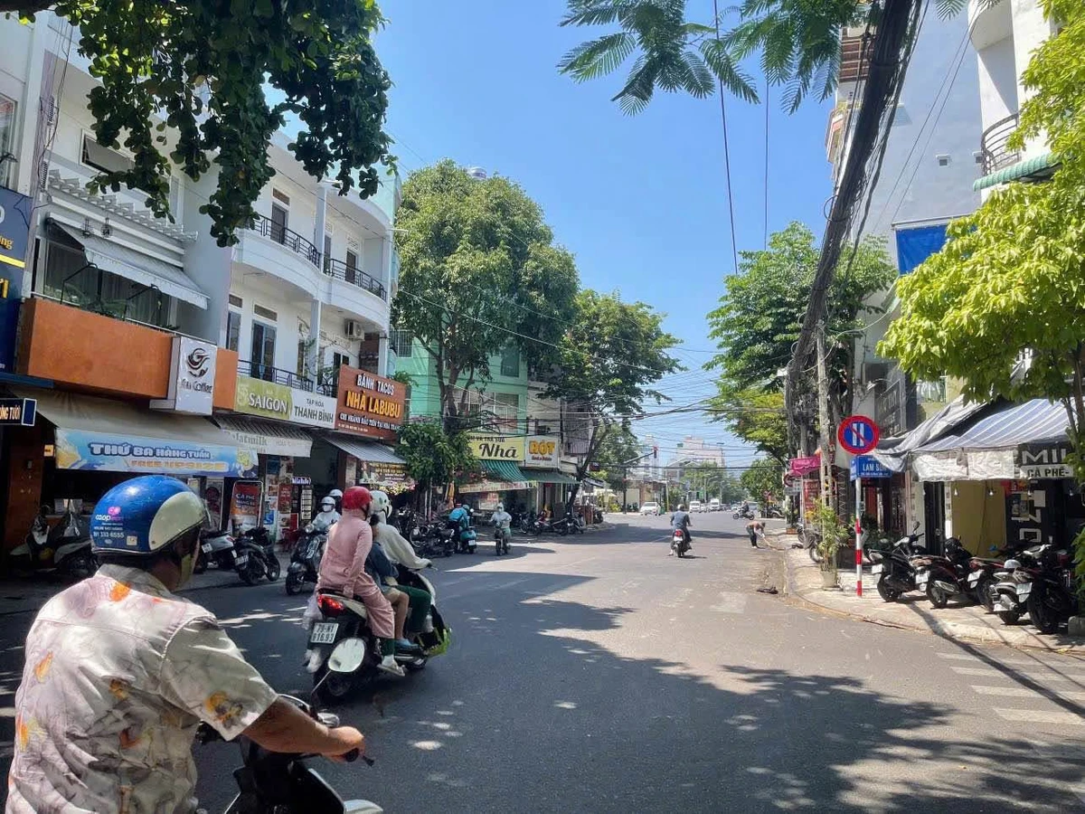 Bán nhà mặt tiền Trần Nhật Duật 264m² 4PN, gần biển Nha Trang - Ảnh thu nhỏ 3