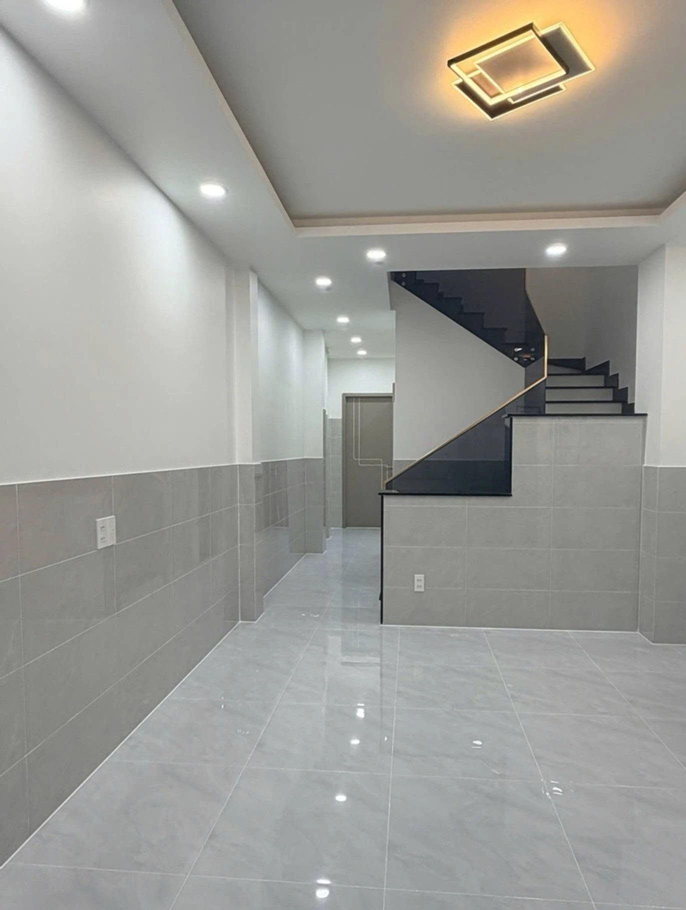 Bán nhà mới 2 tầng 42m2, 3PN, hẻm xe hơi đường Nơ Trang Long, Bình Thạnh - Ảnh 1