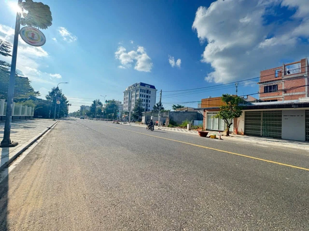 Bán đất mặt tiền Võ Văn Kiệt Phan Thiết 200m² 9 tỷ 6 - Ảnh thu nhỏ 5