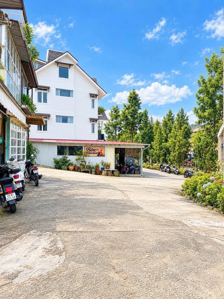 Bán nhà Nguyễn Lương Bằng, Đà Lạt, 146.8m2, 5 phòng, view công viên - Ảnh thu nhỏ 2