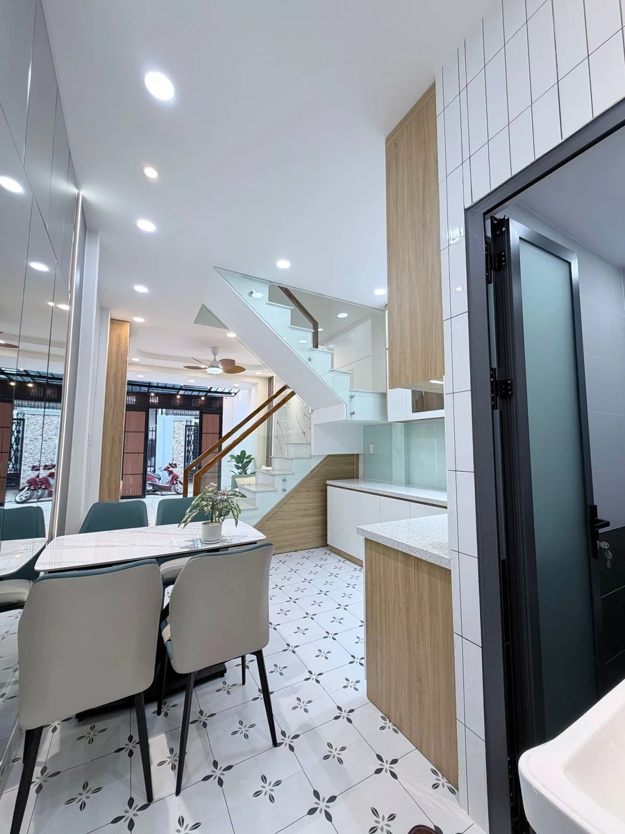 Bán nhà 2 tầng 45m² 3 phòng ngủ Bình Thạnh 6.3 tỷ - Ảnh thu nhỏ 5