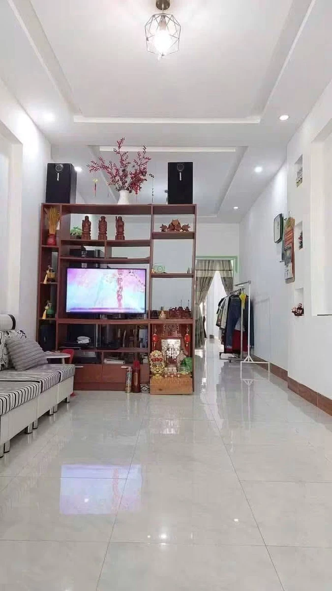 Bán nhà hẻm 32 Mạc Đĩnh Chi, Rạch Giá, Kiên Giang, 92m2, giá 1 tỷ 350 triệu - Ảnh thu nhỏ 3