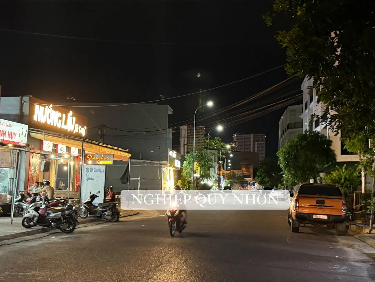 Bán nhà mặt tiền Thành Thái 120m2 7.5 tỷ - Ảnh thu nhỏ 2
