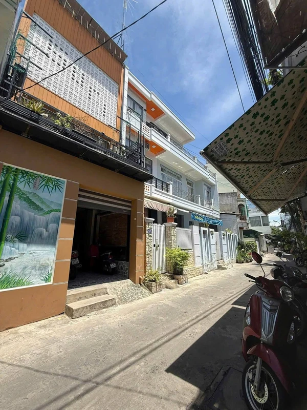 Bán nhà 3 tầng Máy Nước Phước Tân 65m² 4 tỷ 800
