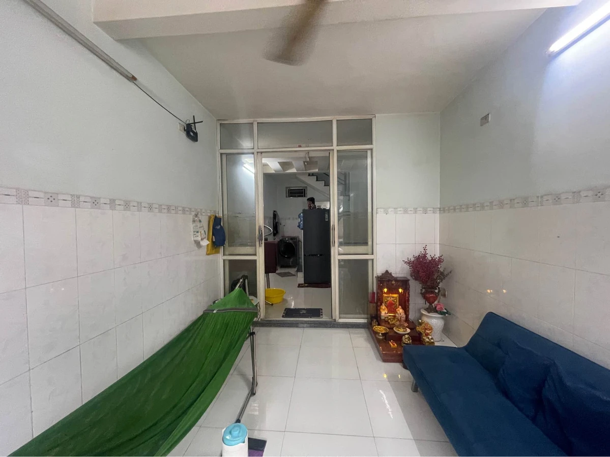 Bán nhà 2 tầng mặt tiền 61m² Phan Chu Trinh, Quy Nhơn - Ảnh thu nhỏ 2
