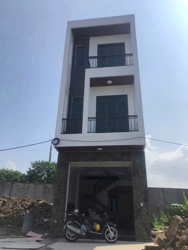 Nhà mặt tiền đường Tần Viên, Nha Trang, 145m2, 16.5 tỷ lungbac