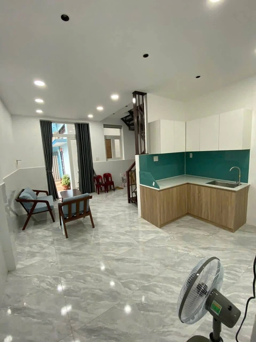 Bán nhà 3 tầng 3PN 38m² Sư Vạn Hạnh Q10 - Ảnh thu nhỏ 2