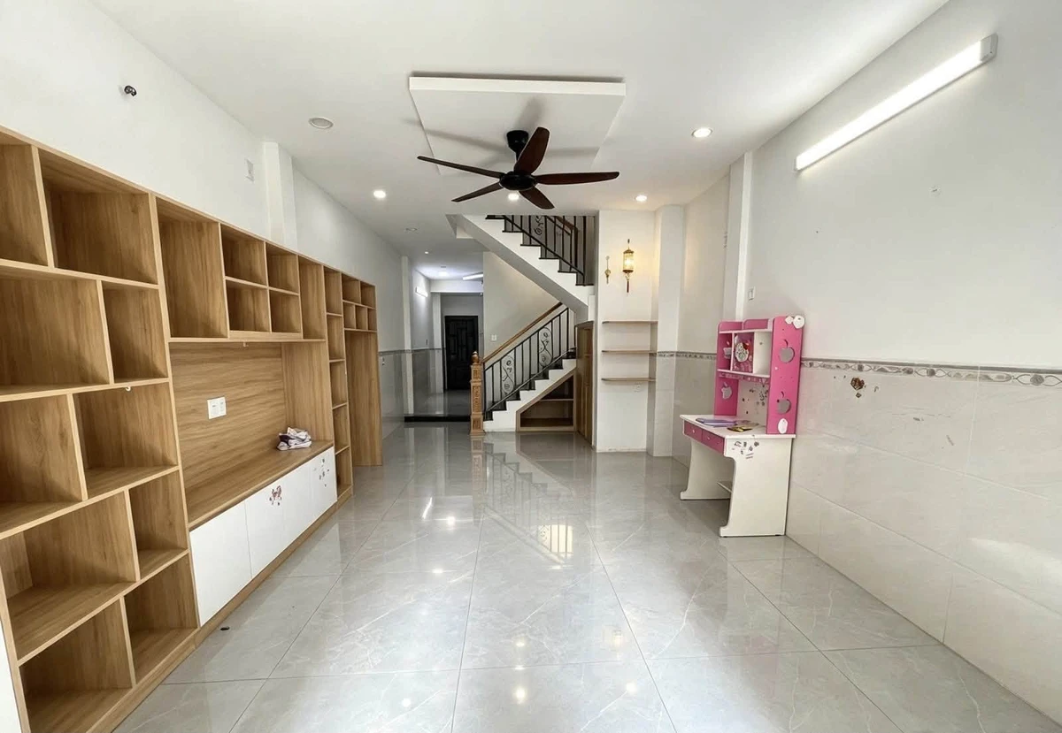 Bán nhà 2 tầng 50m2 Lê Đại Hành Quận 11, 8.2 tỷ - Ảnh 1