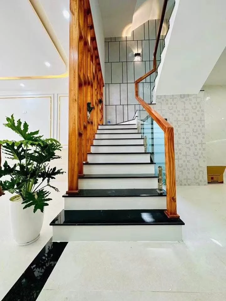Bán nhà mặt tiền Quy Nhơn 80m2, 4 phòng ngủ, 6 tỷ - Ảnh thu nhỏ 5