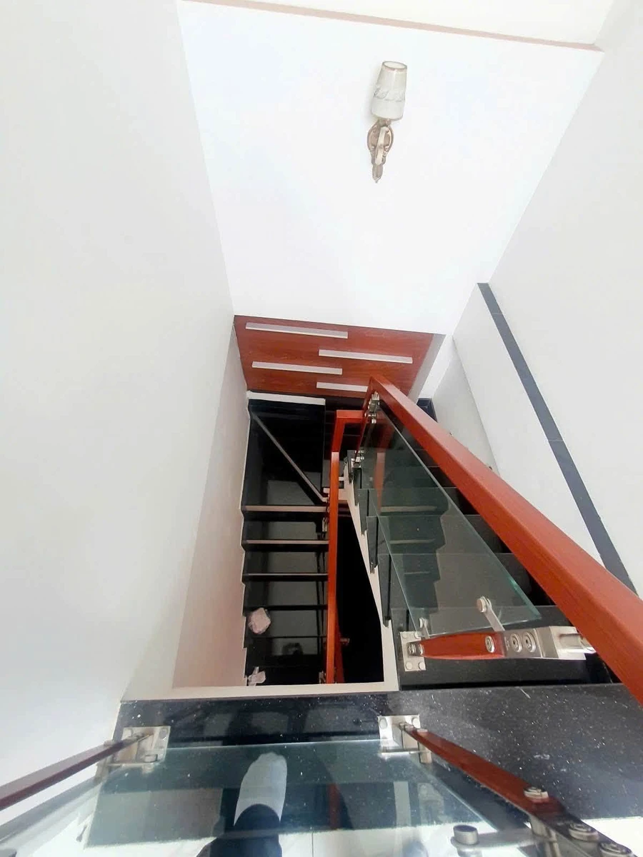 Bán nhà 4 tầng 42m2 hẻm ba gác đường Ngô Gia Tự, Quận 10, giá 8,2 tỷ - Ảnh thu nhỏ 3