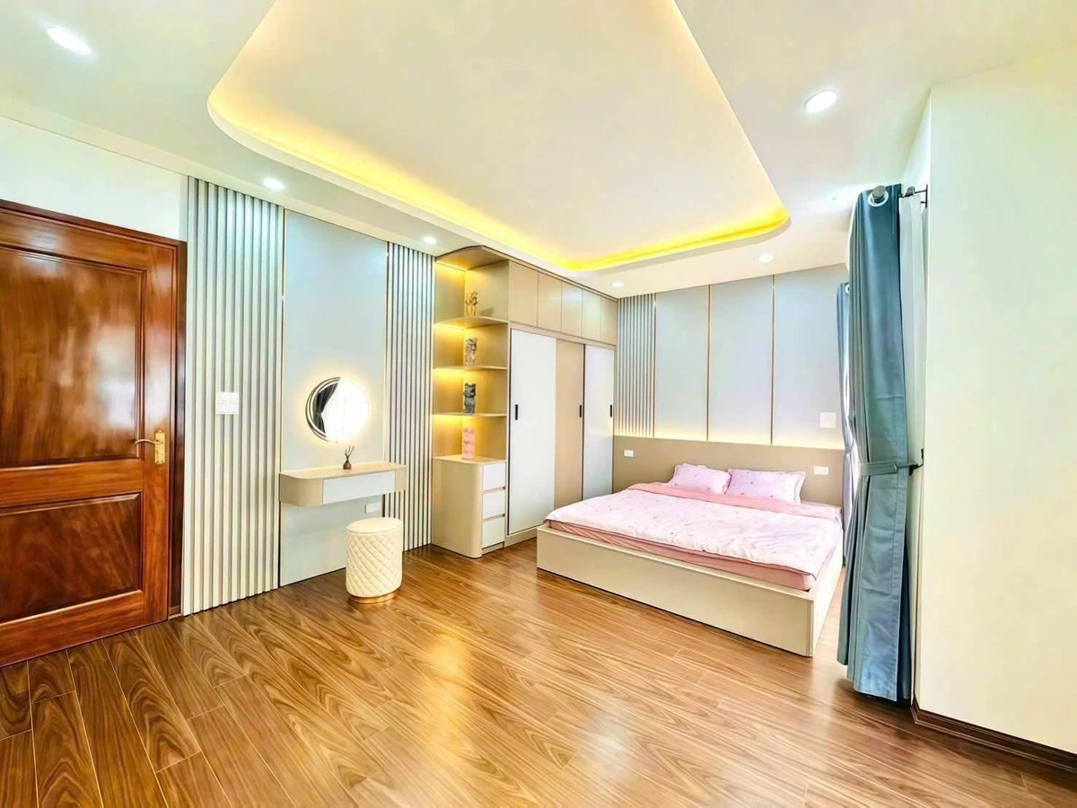 Bán biệt thự 5 tầng 9 phòng 100m² Nguyễn Chí Thanh 15,3 tỷ - Ảnh 1