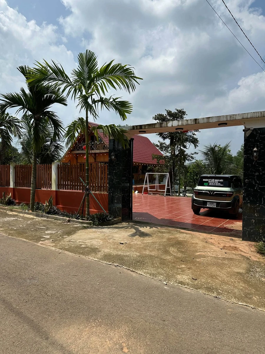 Bán nhà vườn 1000m2 mặt tiền đường nhựa Đồng Nai - Ảnh 1