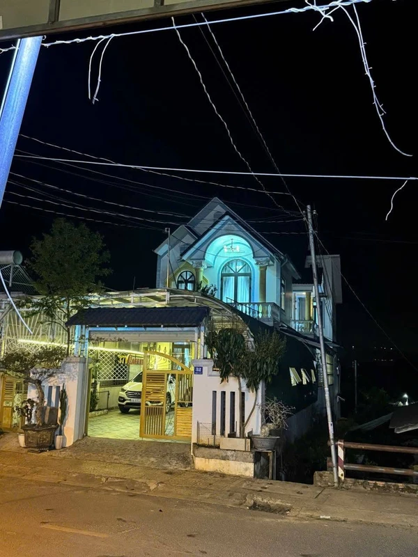 Bán villa mặt tiền đường nhựa Đà Lạt 267m2 - 9 tỷ 8