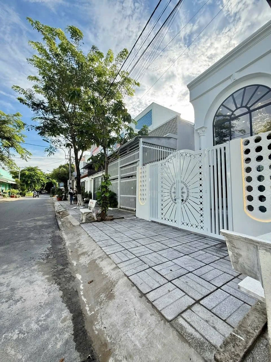 Bán nhà mặt tiền Nguyễn Đệ Rạch Giá 91m² 3 phòng ngủ - Ảnh thu nhỏ 2