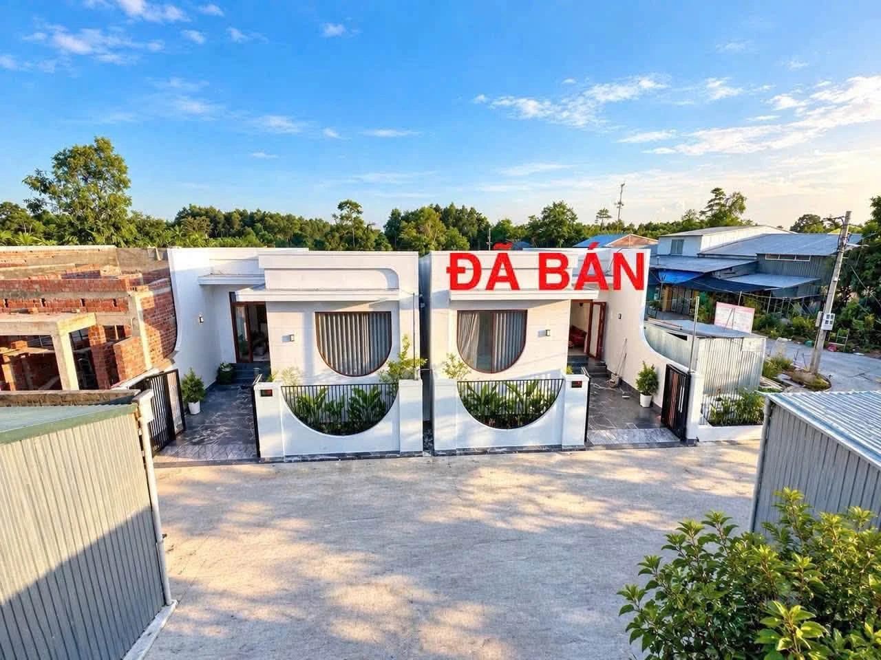 Bán nhà phố 100m2 2PN 1 tỷ 980 Minh Mạng - Ảnh 1
