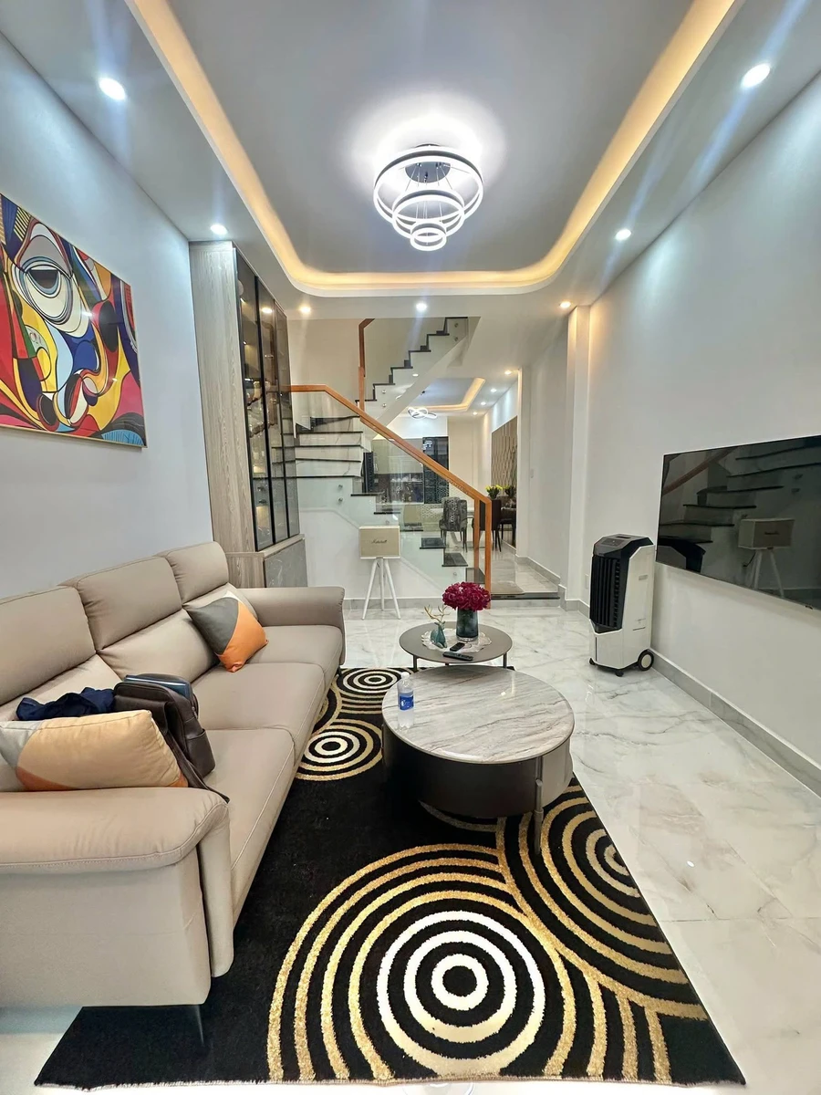 Bán nhà 5 phòng ngủ gần 50m2 trung tâm Quận 10 - Ảnh thu nhỏ 2