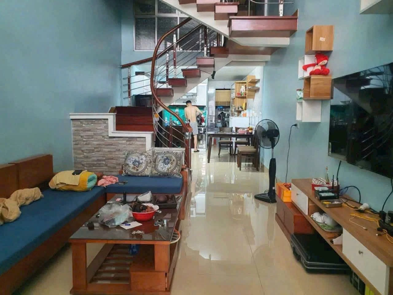 Bán nhà 2,5 tầng 60m² Nguyễn Văn Cừ, Quận 1 - Ảnh 1