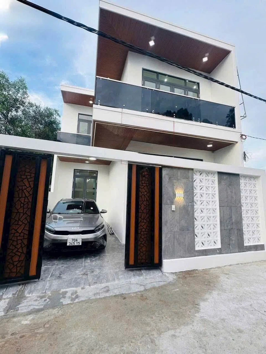Bán biệt thự 7x15m (105m²) 4PN gần KDL Bửu Long, Biên Hòa, Đồng Nai - Ảnh 1