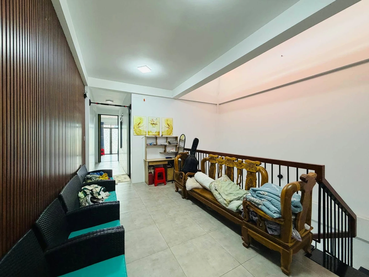 Bán nhà mặt tiền 185m2 Phường Quang Trung Quy Nhơn 11,5 tỷ - Ảnh thu nhỏ 2