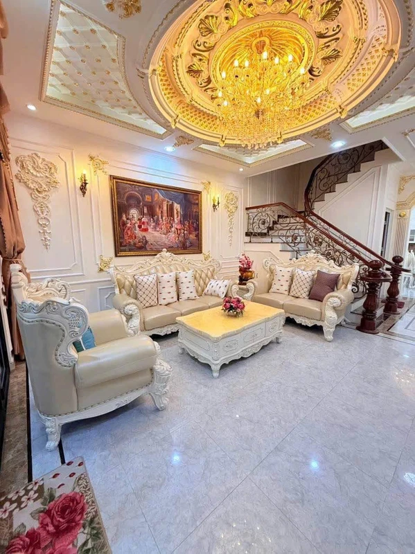 Bán nhà 1 trệt 3 lầu mặt tiền 123m² Vũng Tàu