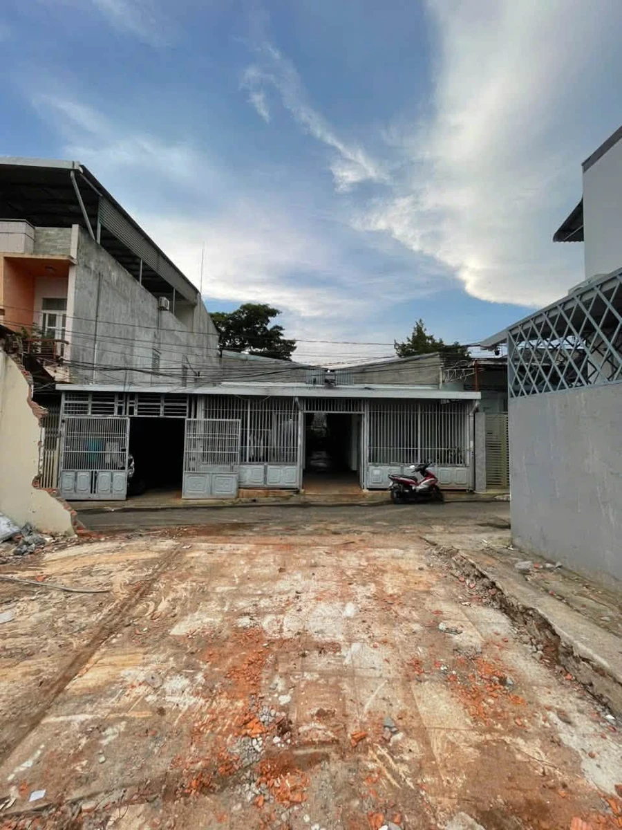 Bán đất hẻm 138m² Phan Chu Trinh Buôn Ma Thuột 2 tỷ 590 - Ảnh 1
