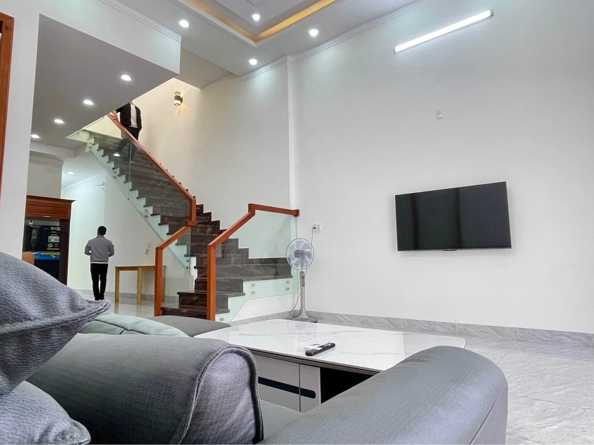 Bán nhà mặt tiền Ỷ Lan 130m² 3PN gần Biển Hồ - Ảnh thu nhỏ 4