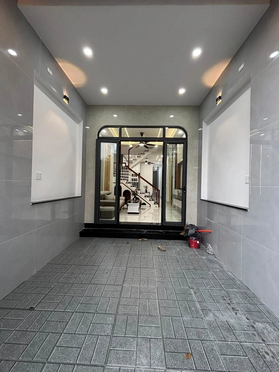 Nhà phố 1 trệt 1 lầu 3 PN 80m2 gần BV Đồng Nai - Ảnh thu nhỏ 2