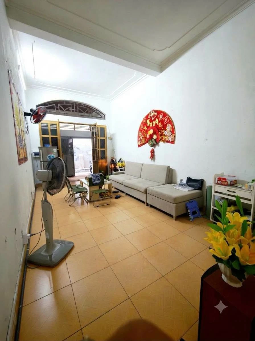 Bán nhà 2 tầng 2PN 50m² Nguyễn Tường Loan, Quận 12 - Ảnh 1