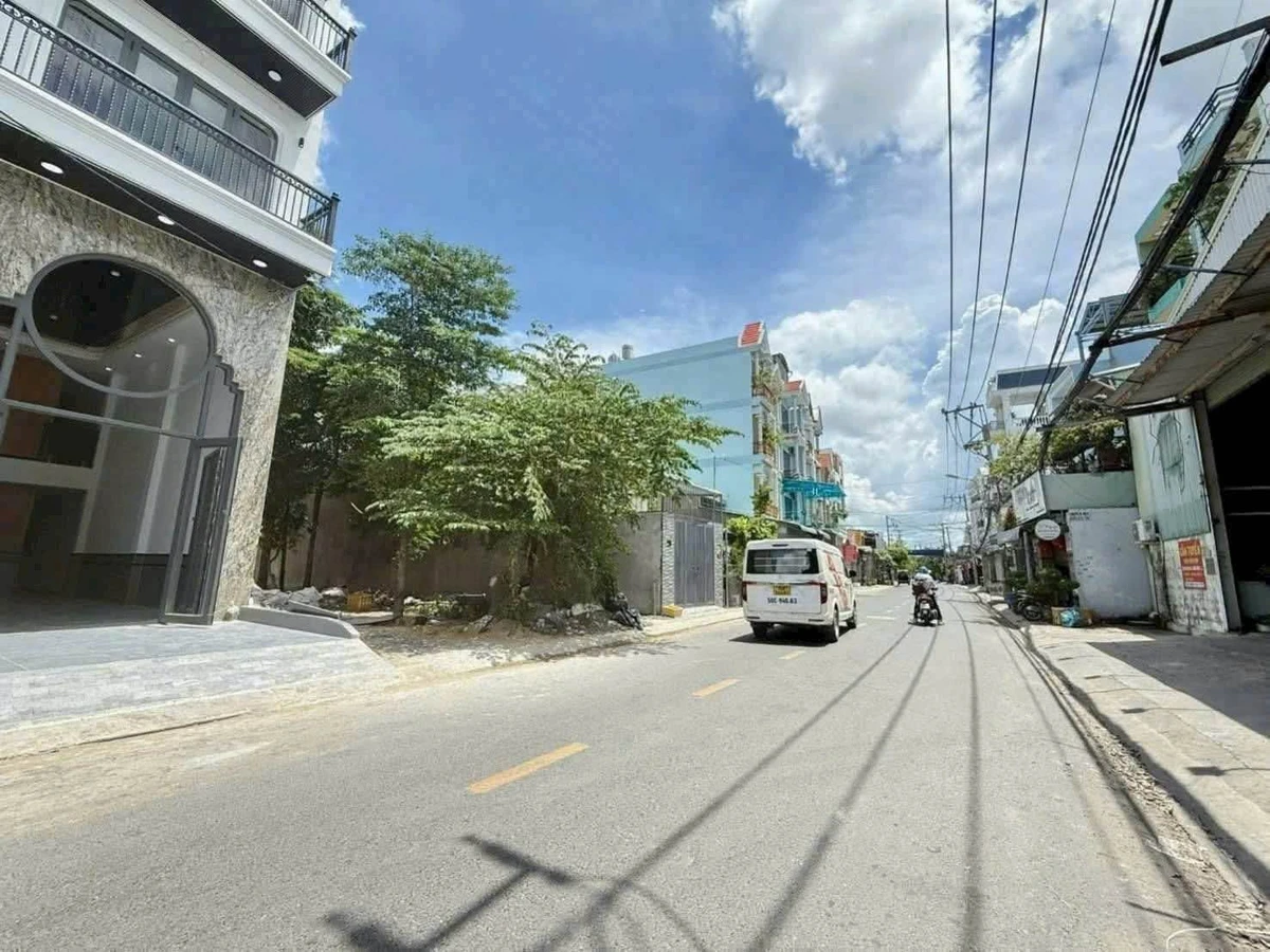 Bán cặp tòa nhà 5 tầng 2 thang máy, 34 phòng, mặt tiền Tân Chánh Hiệp 07, Quận 12 - Ảnh thu nhỏ 2