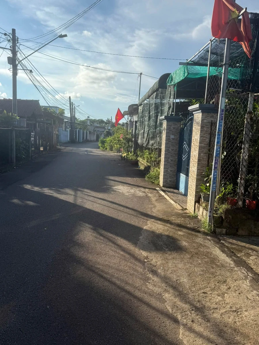 Bán nhà 80m² 2 phòng ngủ Long Phước, Tâm Long - Ảnh 1