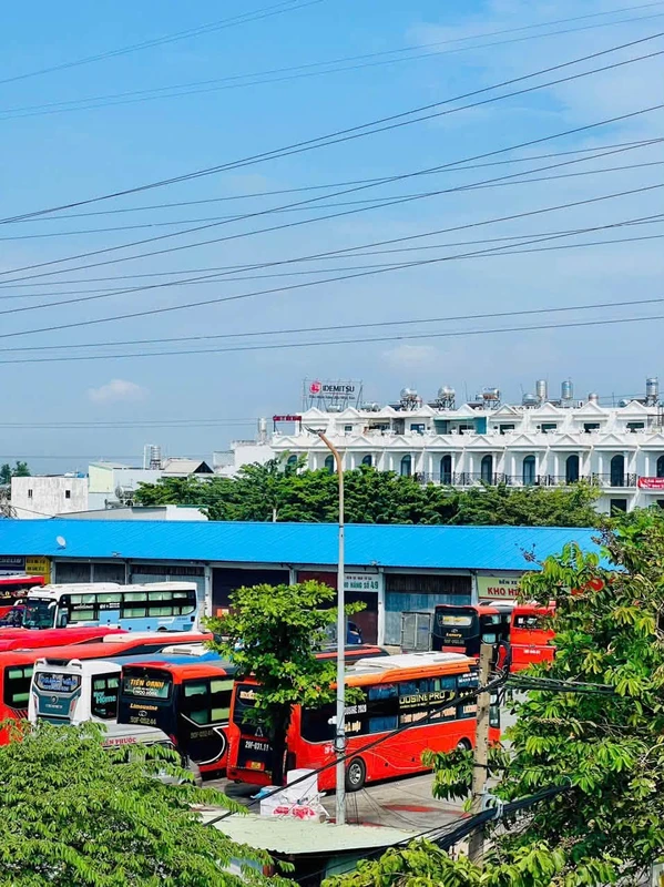 Nhà bán 2 phòng ngủ 80m2 Hiệp An Thủ Dầu Một 10x22x80tc