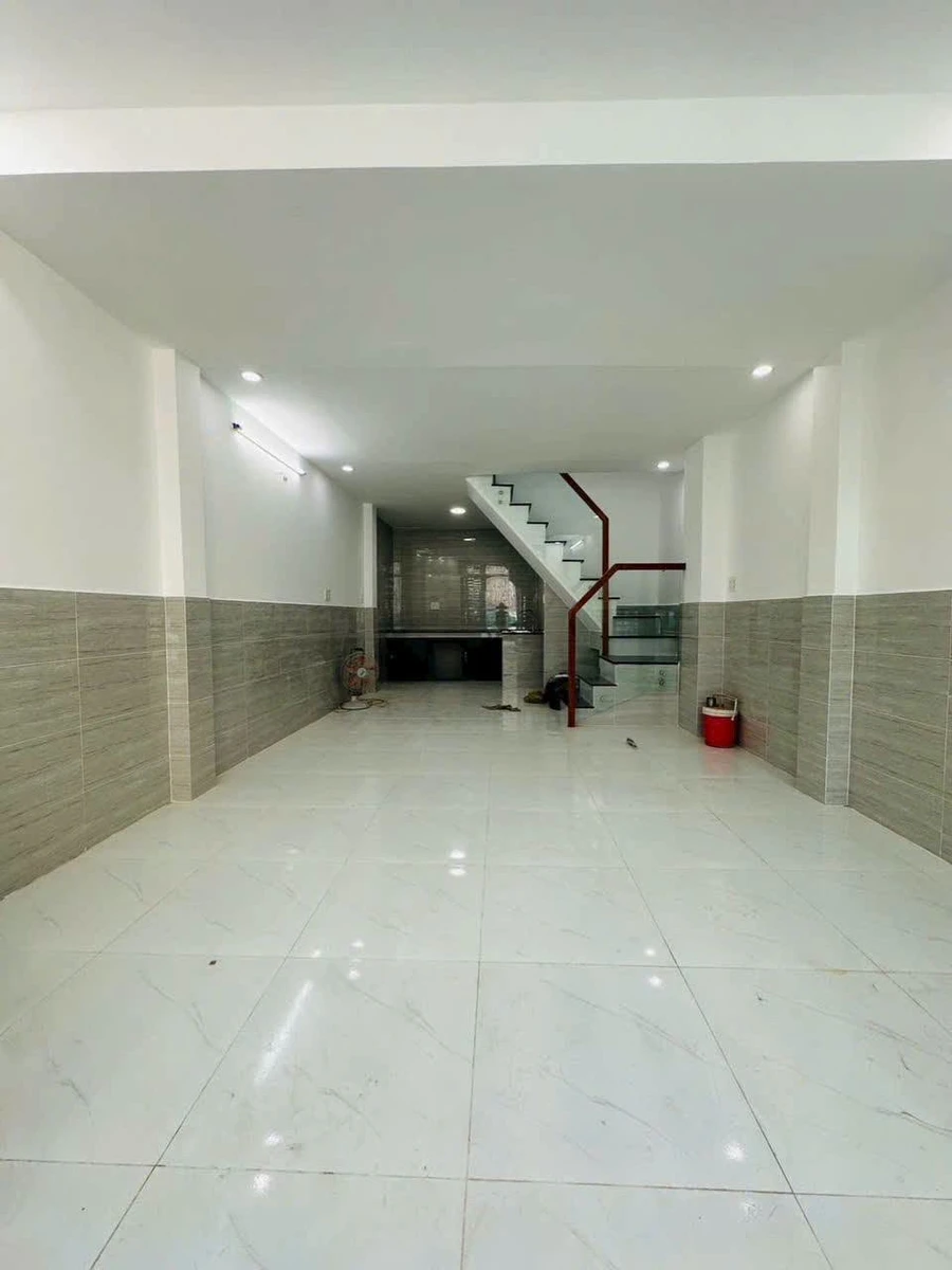 Nhà bán hẻm xe hơi 4x10m, 2 phòng, Bình Chánh - 2.79 tỷ - Ảnh thu nhỏ 2
