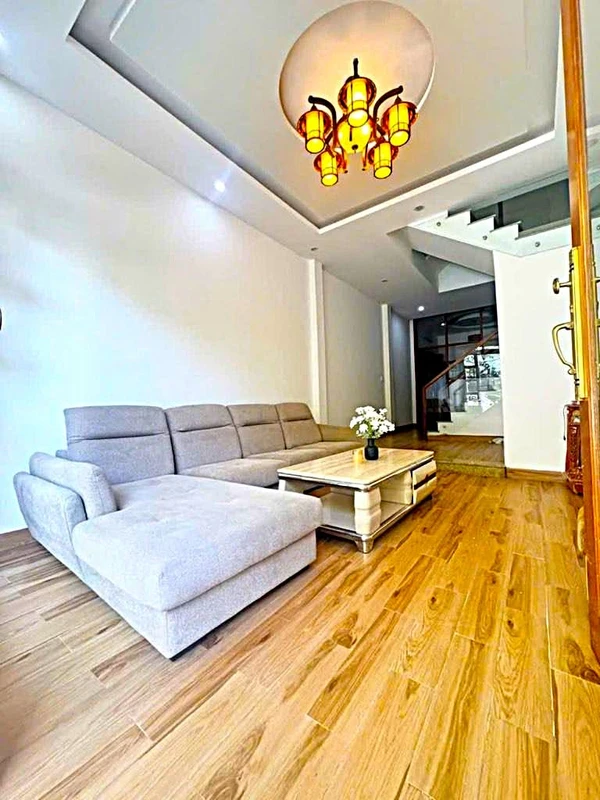 Bán shophouse 80m² Cách Mạng Tháng 8, Quận 10, 20 tỷ 78km
