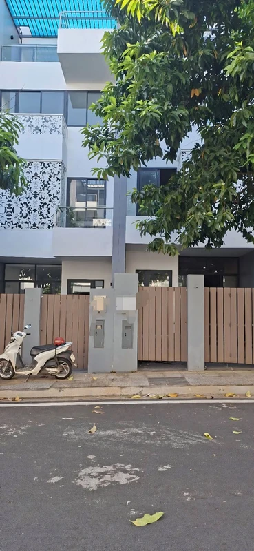 Bán nhà phố 4 tầng 125m² Phố Tesla Buôn Ma Thuột