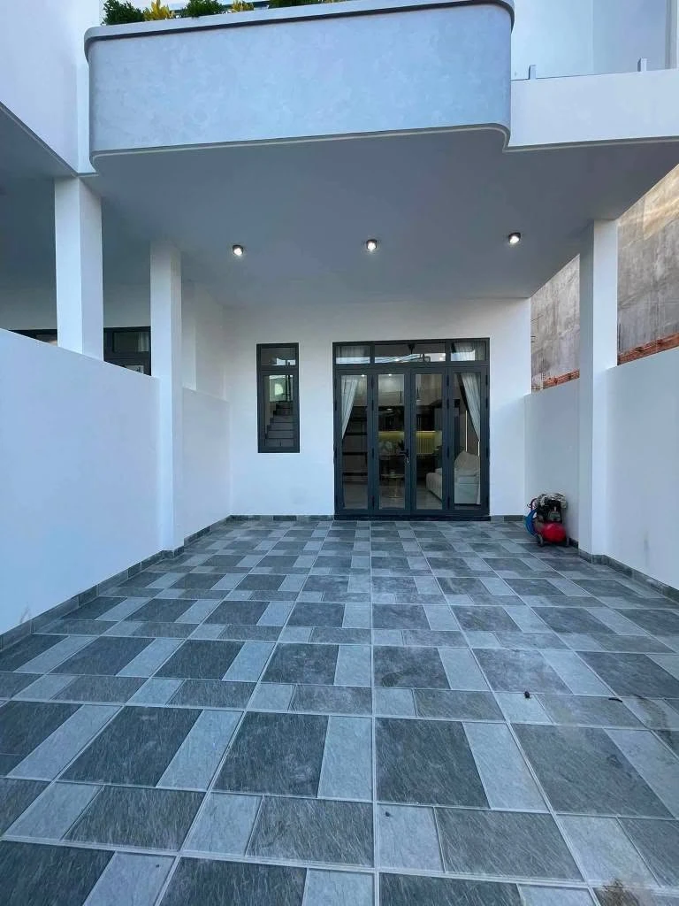 Bán nhà 1 trệt 1 lầu 82,5m² sát chợ Phú Mỹ giá 3 tỷ - Ảnh thu nhỏ 2