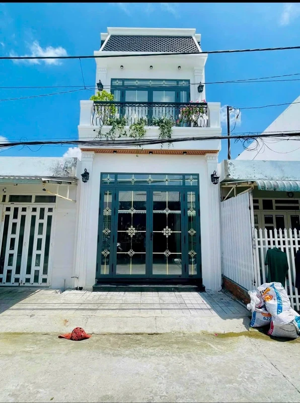 Bán nhà 1 trệt 1 lầu mặt tiền 60m² Nam Cao, Rạch Giá 2,45 tỷ