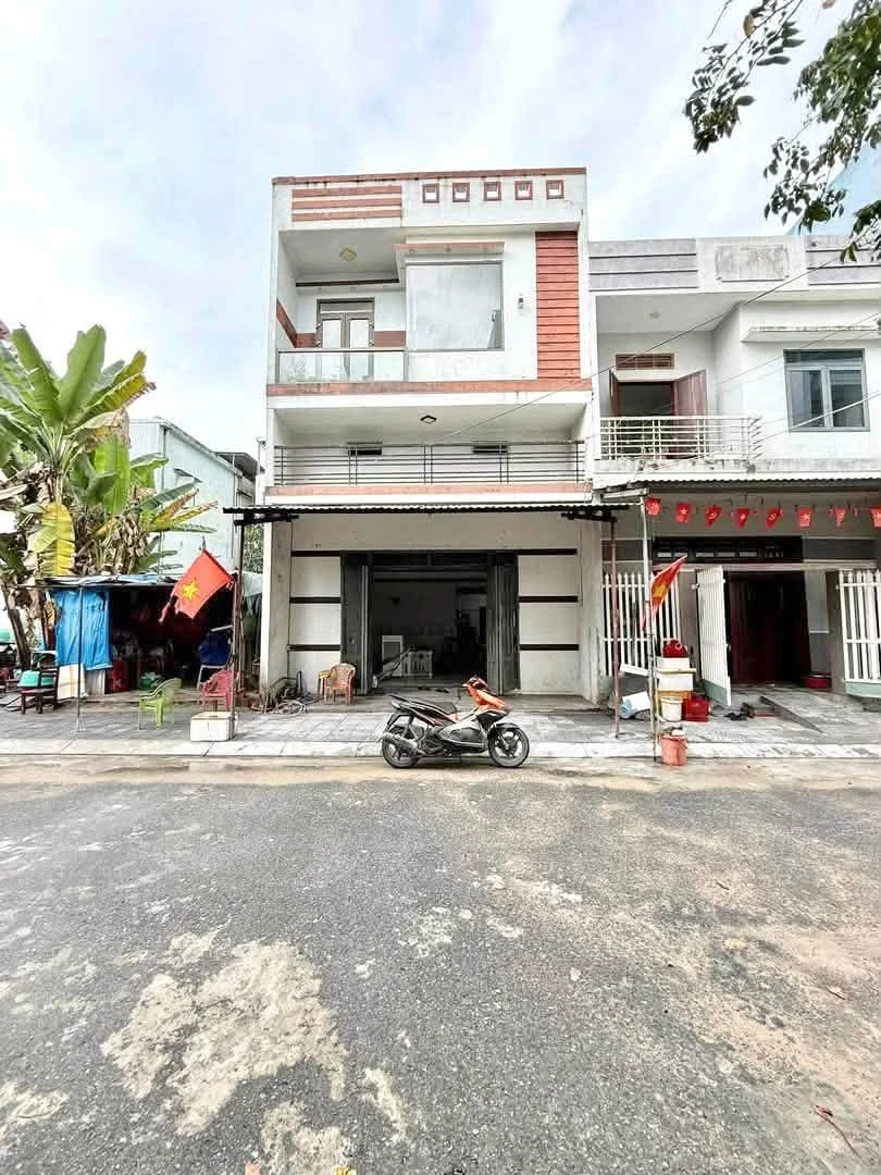 Bán nhà 2,5 tầng mặt tiền Xuân Thiều, 75m², 3PN, Đà Nẵng - Ảnh 1