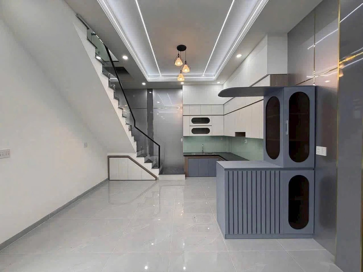 Bán nhà 1 trệt 1 lầu 60m² Bửu Hoà, giá 2 tỷ 890 triệu - Ảnh thu nhỏ 3