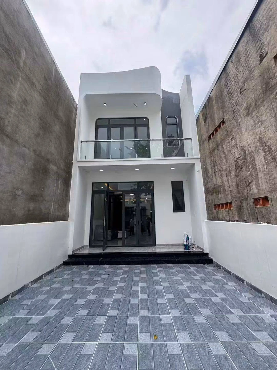 Bán nhà 150m² 3 phòng ngủ khu công nghiệp Mỹ Phước 3 - Ảnh 1