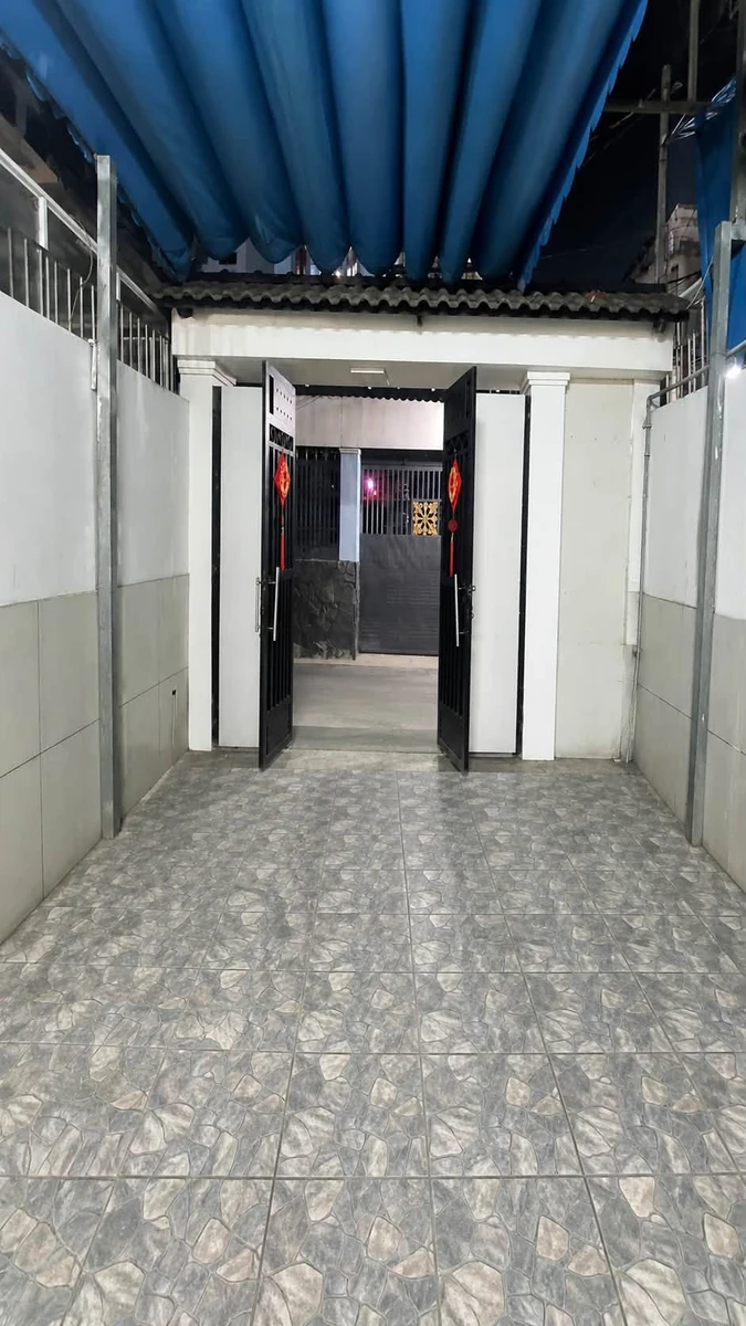 Bán nhà 3 tầng 60m2, 4PN, Linh Tây, Thủ Đức, giá 5,6 tỷ - Ảnh thu nhỏ 4