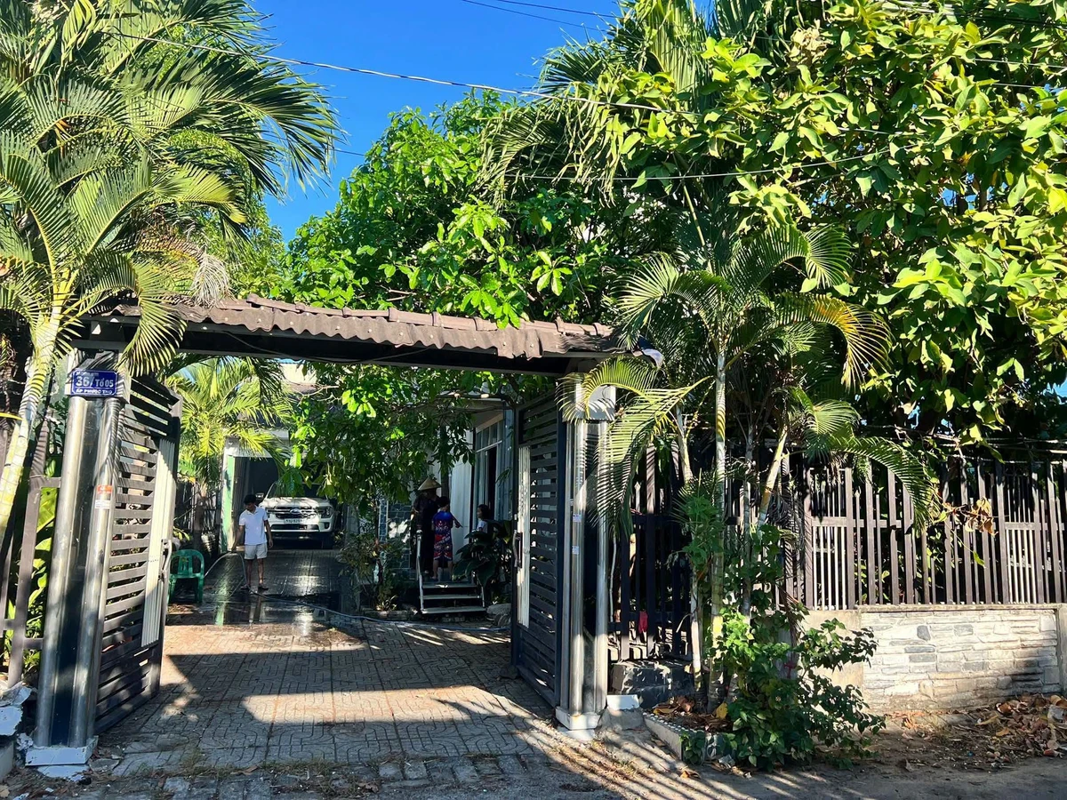 Bán nhà vườn Long Hải 250m² gần chợ, sân vườn rộng - Ảnh 1
