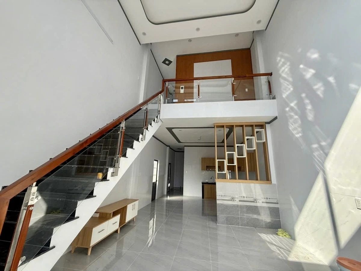 Nhà mới 91m² 3 phòng ngủ sân ô tô Biên Hòa 1,85 tỷ - Ảnh thu nhỏ 2