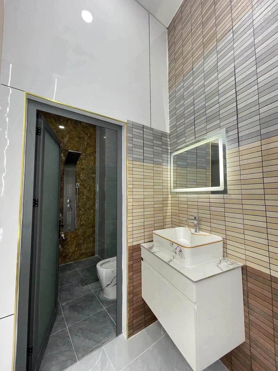 Bán nhà 1 trệt 2 lầu 70m², 4 phòng ngủ, có hoàn công, Phường Dĩ An, Bình Dương - Ảnh thu nhỏ 3