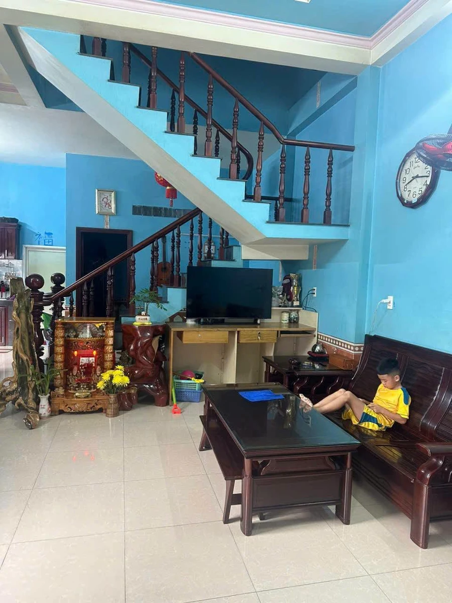Bán nhà 1 trệt 1 lầu 3PN 100m² Tân Đông Hiệp 3,3 tỷ - Ảnh thu nhỏ 3