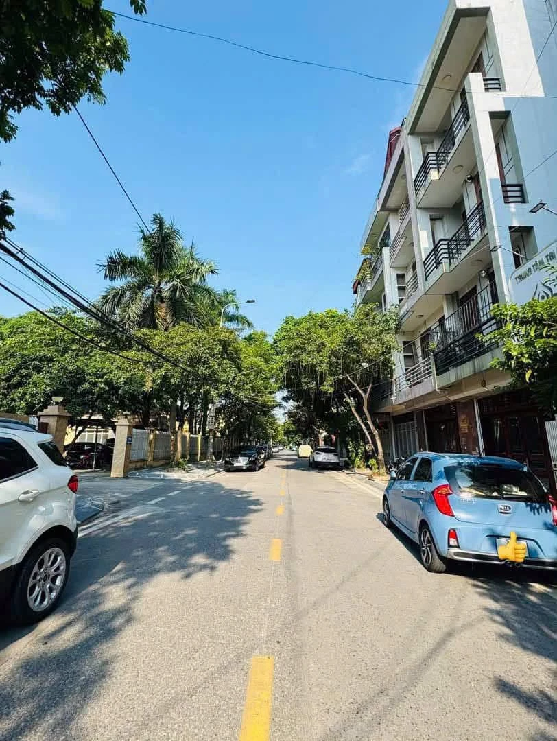 Bán 2 nhà phố Đỗ Ngọc Du, 60m², 4m mặt tiền, Quận 5 - Ảnh 1