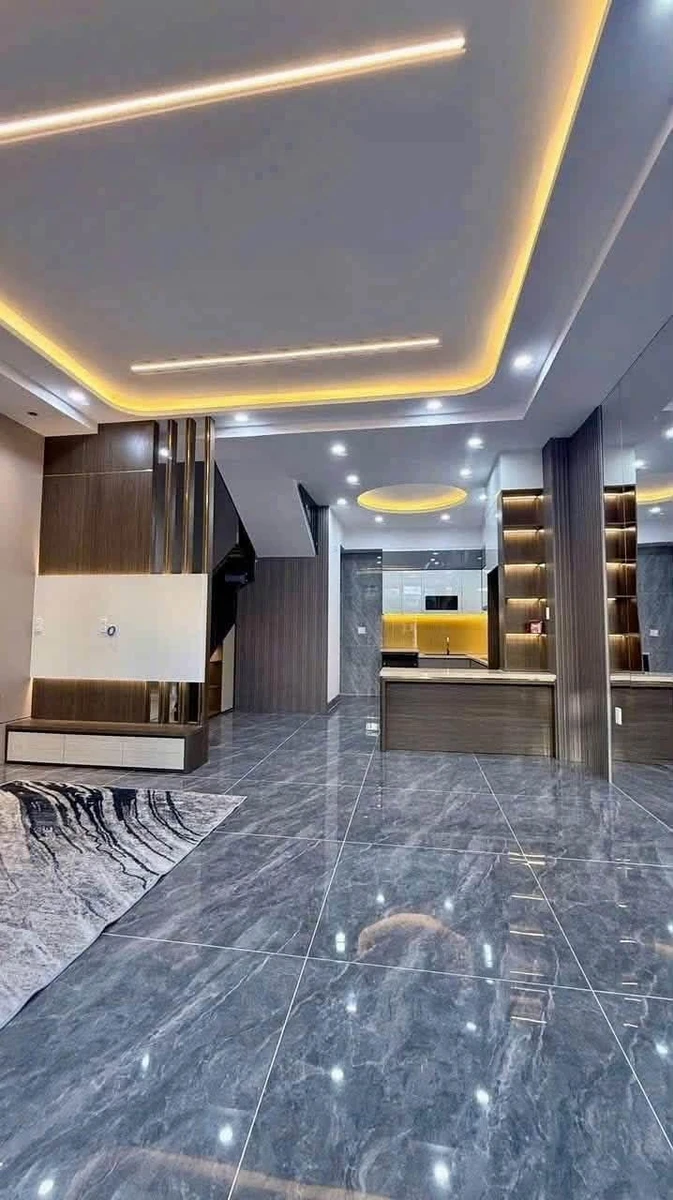 Bán nhà mặt tiền 82m² 10,5 tỷ Quận 12 - Ảnh thu nhỏ 2